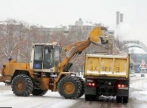 Московские коммунальщики ждали воскресный снегопад
