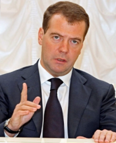 Медведев предлагает в дальнейшем не продлевать сроки приватизации