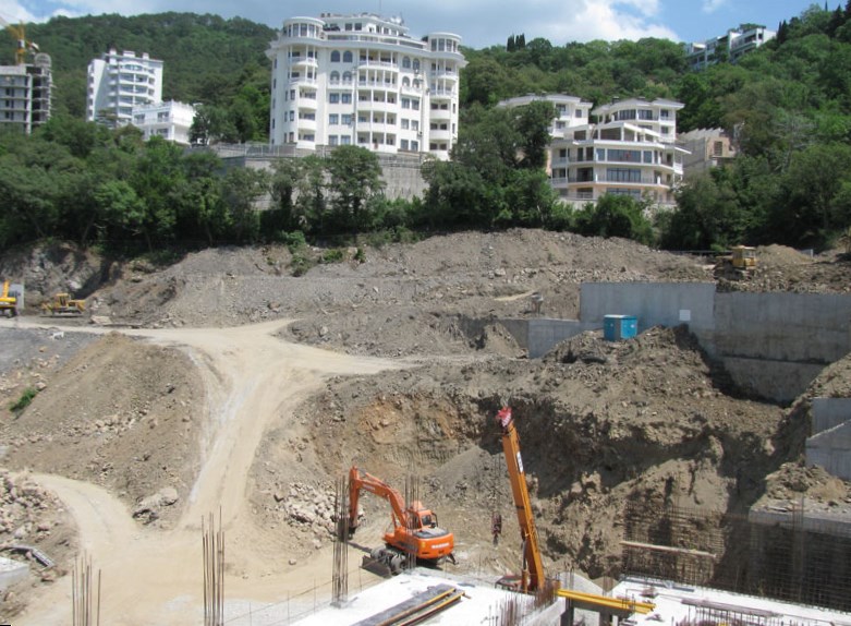 Строительство элитного комплекса резиденций «Дипломат» в Ялте