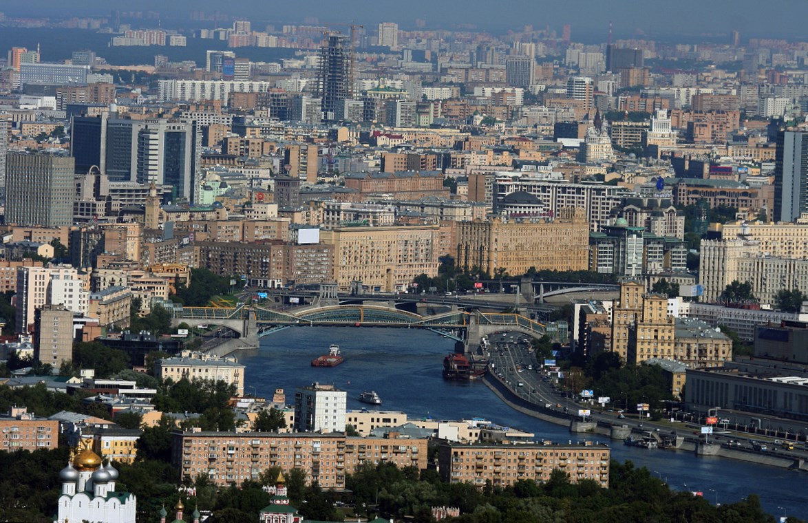 Решат ли французские специалисты проблемы организации московского городского пространства?