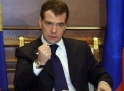 Медведев поручил разобраться с подготовкой ЖКХ к зиме