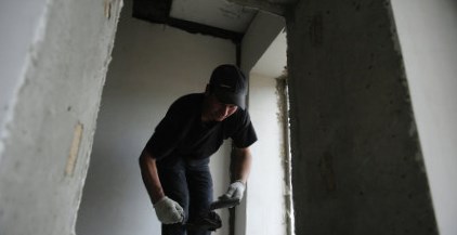 Почти 360 недостроенных зданий восстановят в Туве