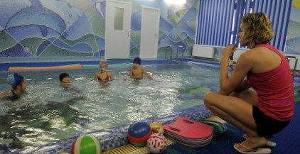 Власти Москвы могут отказаться от строительства детских садов с бассейнами